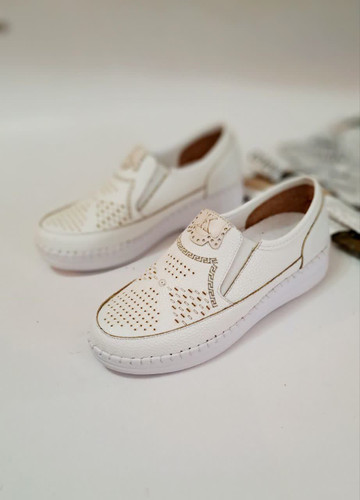 خرید جدیدترین مدل کفش طبی زنانه