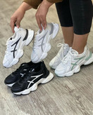 خرید اینترنتی پرطرفدارترین کتونی آسیکس زنانه