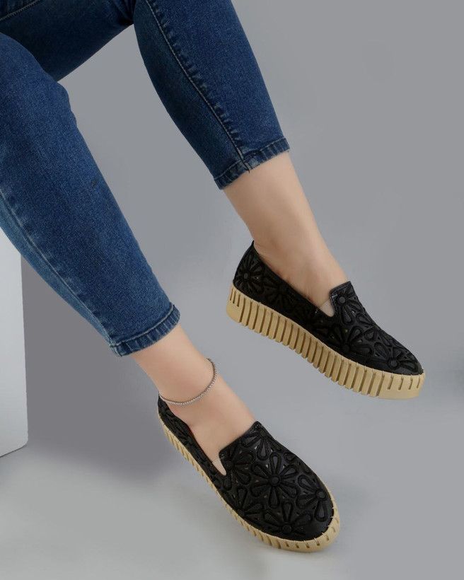 خرید ارزانترین کفش طبی زنانه