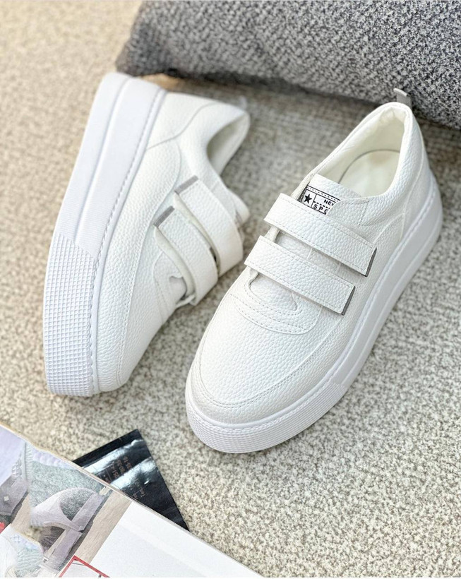 خرید و مشاهده قیمت ونس دو چسب زنانه کد ۸۱۶