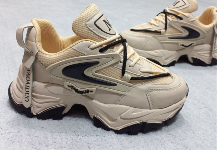 مشاهده قیمت و کیفیت کتونی زنانه ترنادو کد ۸۱۸