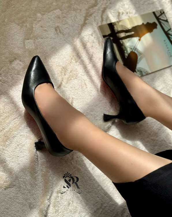 خرید و مشاهده قیمت کفش پاشنه بلند زنانه کد ۱۴۹۵