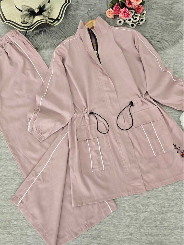 خرید و مشاهده قیمت مانتو و شلوار مغزی دوزی شده کد 52376