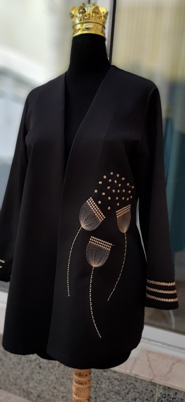 خرید و مشاهده قیمت مانتو گلدوزی شقایق کد 12564