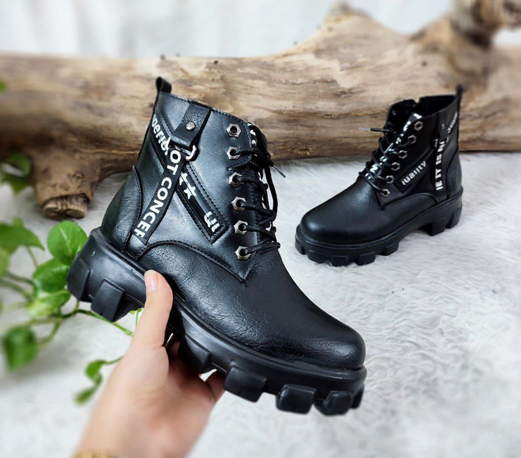 مشاهده قیمت و خرید بوت لژدار طبی مدل پافیلی بغل زیپ کد 75018