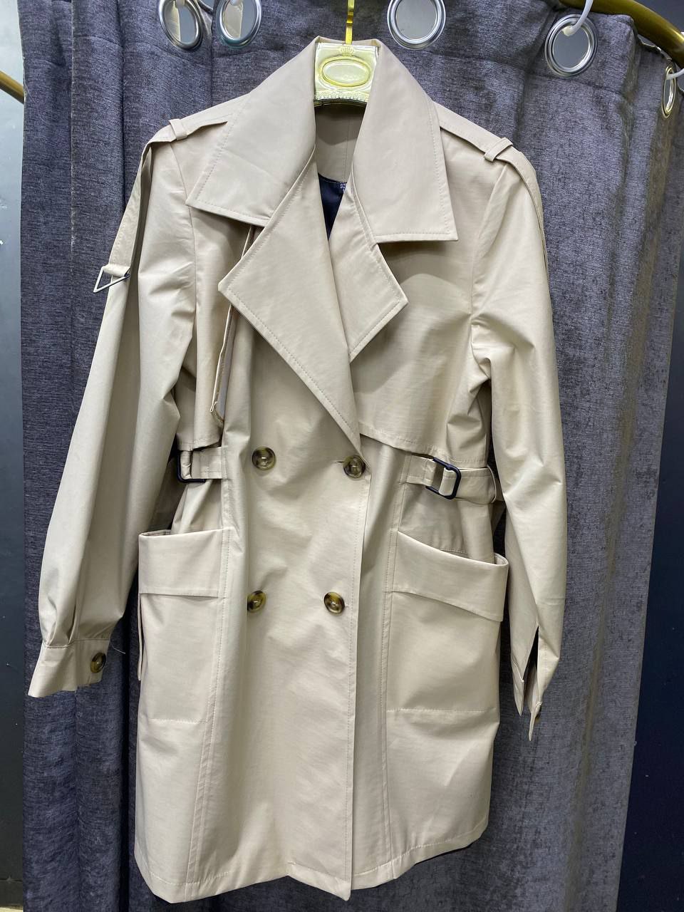 مشاهده قیمت و سفارش اینترنتی مانتو بارانی سایز بزرگ مدل یارا کد 93624