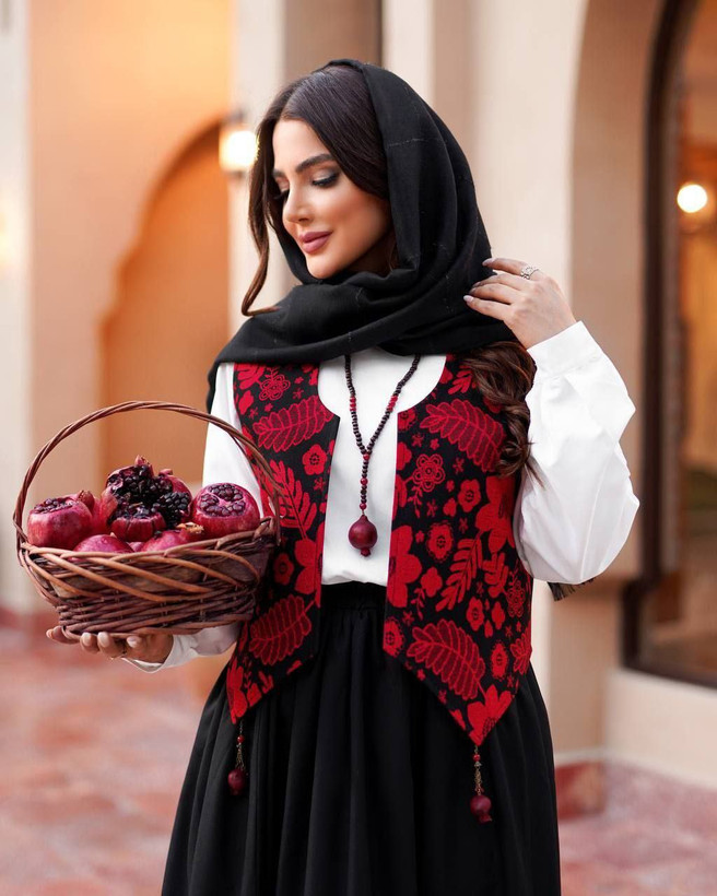 خرید و مشاهده قیمت جلیقه و دامن یلدایی نازگل کد 9130