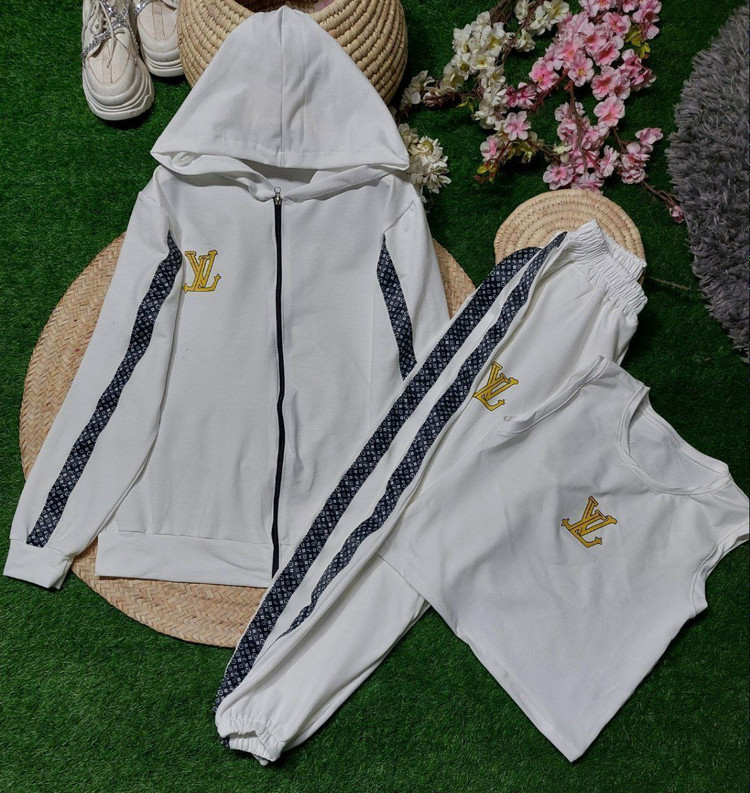 مشاهده قیمت و خرید اینترنتی سه تیکه کراپ سویشرت شلوار وی ال کد 81250