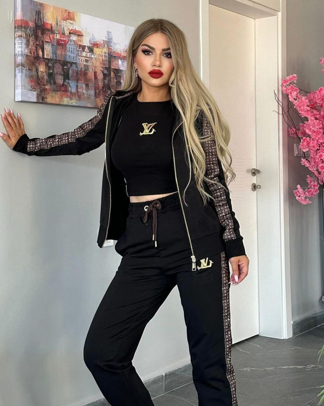 خرید و مشاهده قیمت سه تیکه کراپ سویشرت شلوار وی ال کد 81250