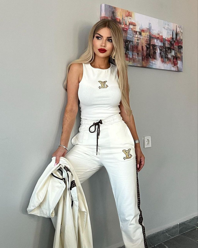 سفارش و خرید اینترنتی سه تیکه کراپ سویشرت شلوار وی ال کد 81250