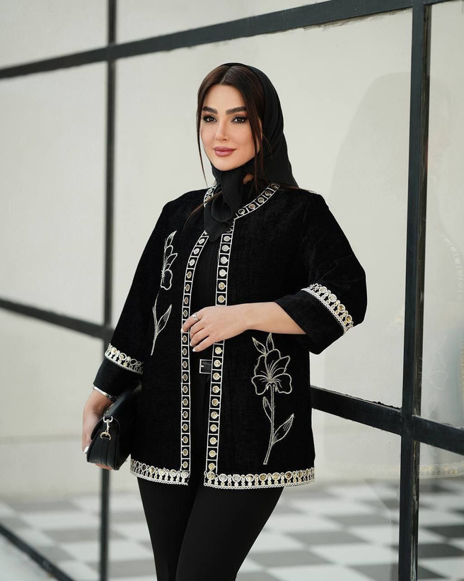 خرید و مشاهده قیمت مانتو و شلوار مدل گلی کد 82512