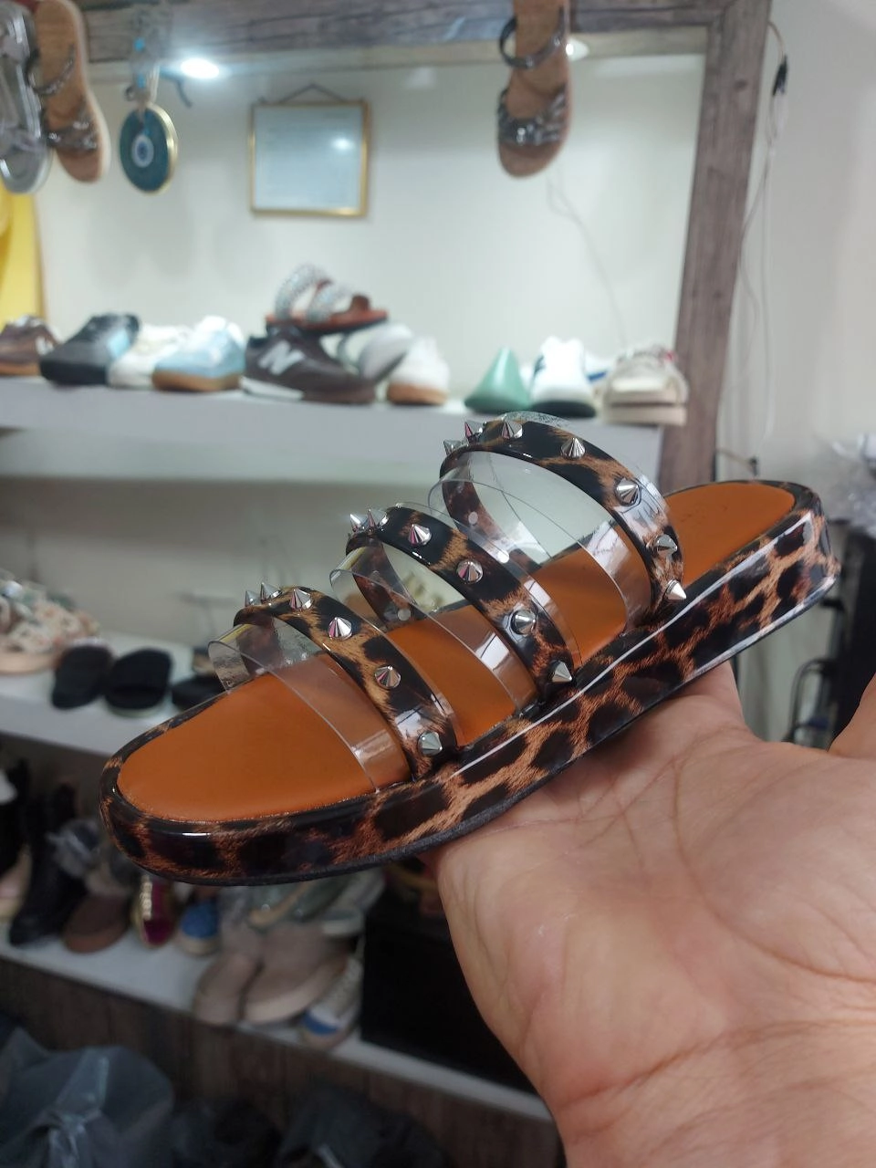 مشاهده قیمت صندل پلنگی طلقی پرچی هرمی کد ۳۲۳۹