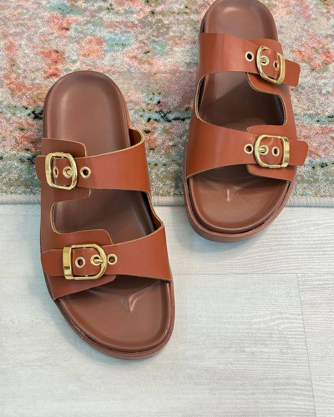 مشاهده قیمت صندل دو سگک زارا کد ۳۲۴۰