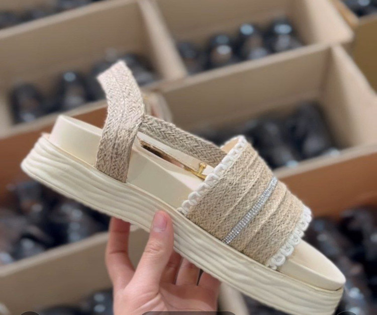 سفارش اینترنتی صندل زنانه کد 575