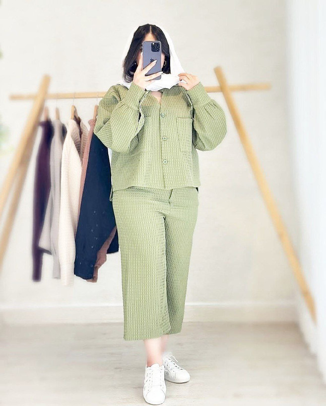 مشاهده قیمت ست شومیز شلوار کنفی بهاره کد 86934