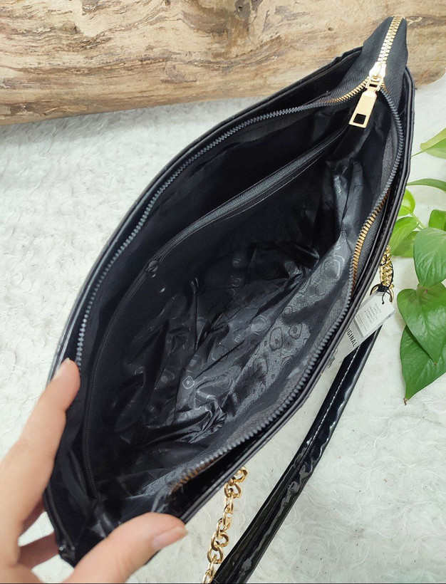 مشاهده قیمت کیف مجلسی مدل شنل ورنی کد 100051