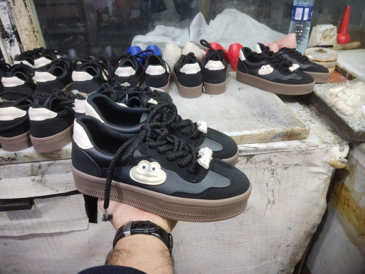 خرید کتونی ونس عروسکی کد 3550