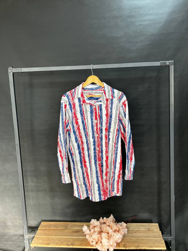 خرید و مشاهده قیمت شومیز آبرنگی ستاره کد ۳۵۹۲