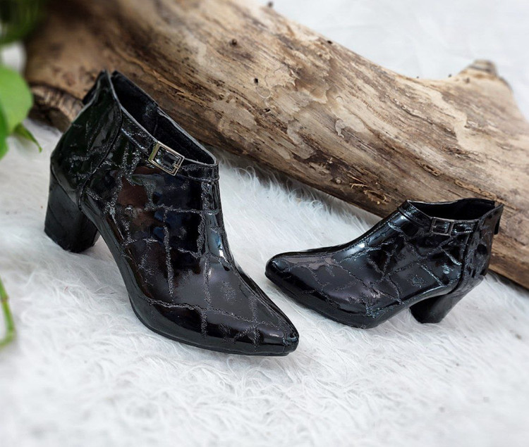 خرید اینترنتی نیم بوت مجلسی مدل ورنی سگک کد 75014