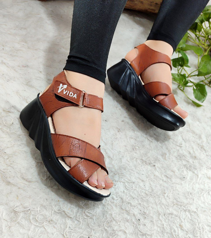 خرید و فروش اینترنتی صندل طبی لژدار مدل کاپرا 75190