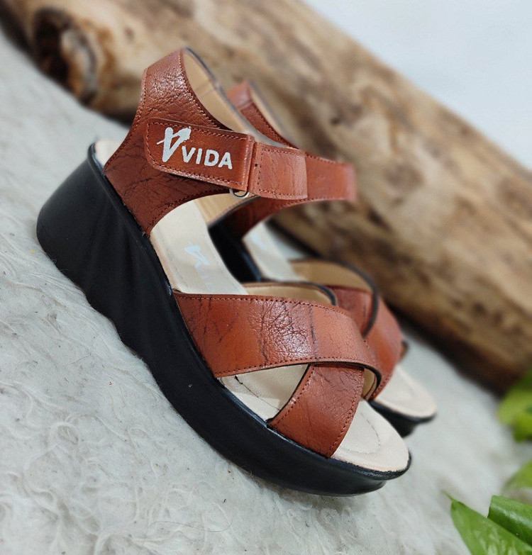 خرید و مشاهده اینترنتی صندل طبی لژدار مدل کاپرا 75190