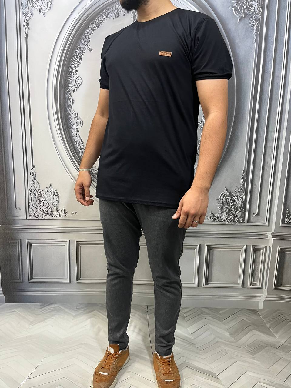 خرید آنلاین تیشرت مردانه مشکی ساده 3684