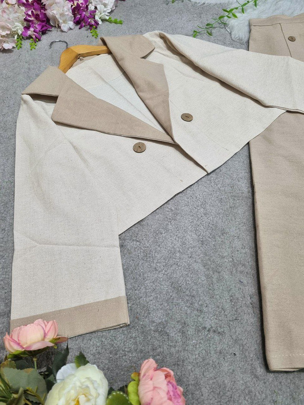 مشاهده کت دامن گلی 43571