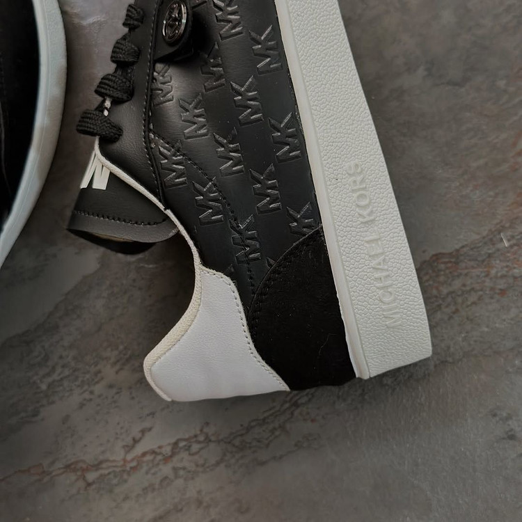 سفارش اینترنتی ونس MKکد 4075