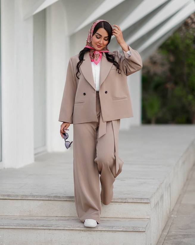 سفارش اینترنتی کت و شلوار مزون دوزی سورنا کد ۴۲۳۹