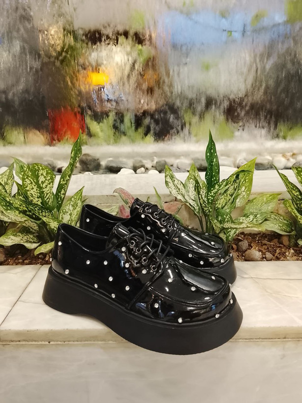 خرید لوفر پرچی نگینی ورنی کد ۴۲۵۵