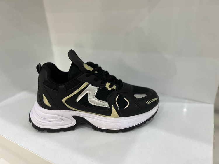 خرید و مشاهده قیمت کتونی طبی زنانه مدل 36 کد ۴۲۸۴