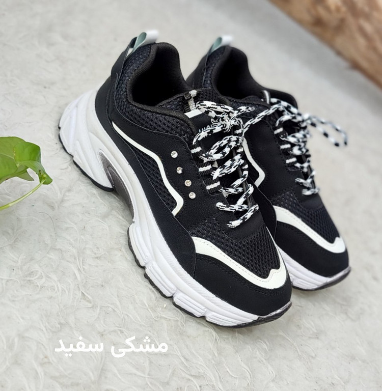 سفارش آنلاین کتونی طبی لژدار مدل فشن نگینی کد 100249