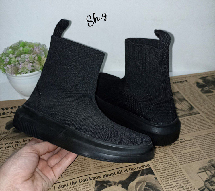 سفارش آنلاین کفش ساقدار جورابی ال وی کد 225