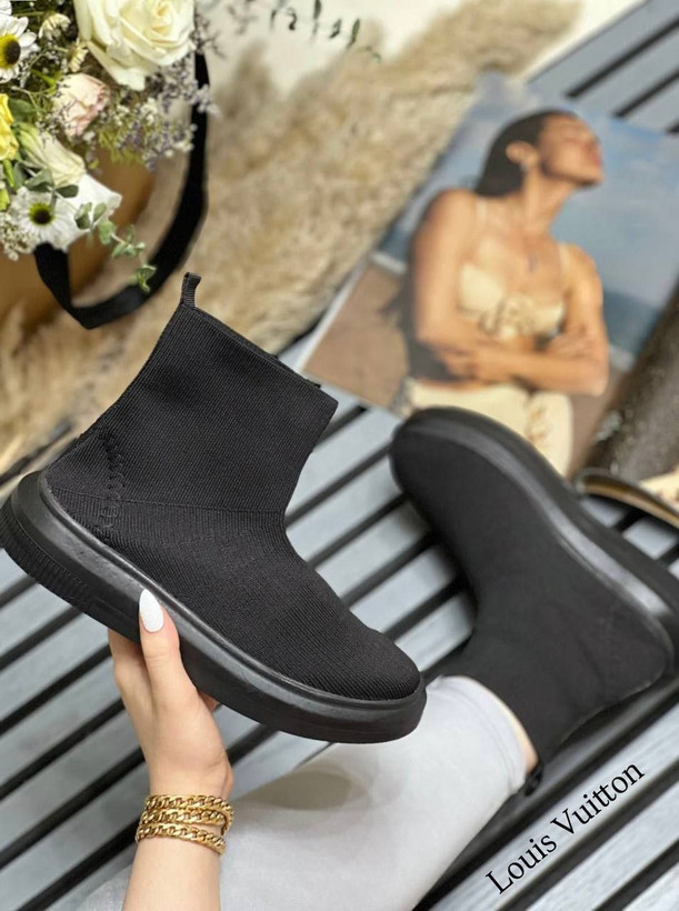 خرید اینترنتی کفش ساقدار جورابی ال وی کد 225