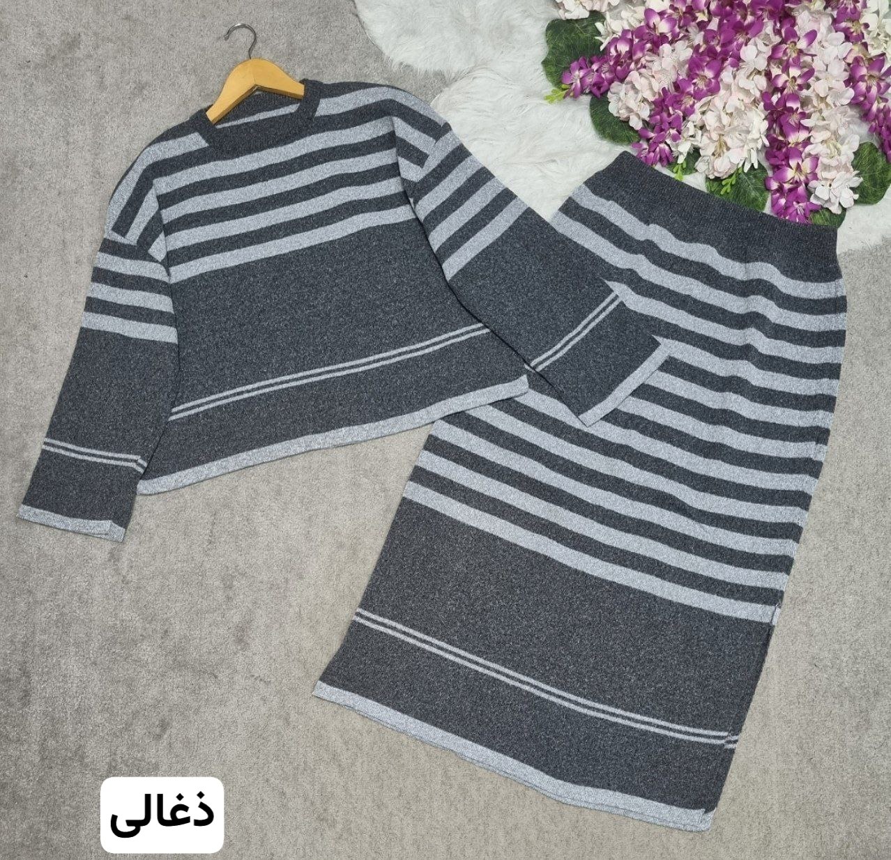 مشاهده قیمت و سفارش ست بلوز دامن بافت خورشید کد 43664