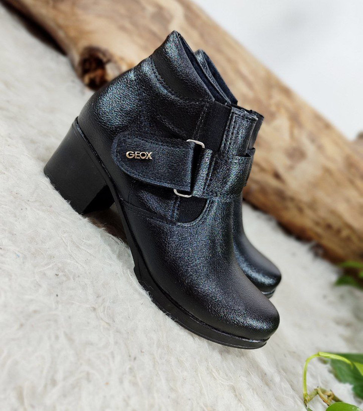 مشاهده قیمت کفش طبی مدل جوکس چسبی کد 99964