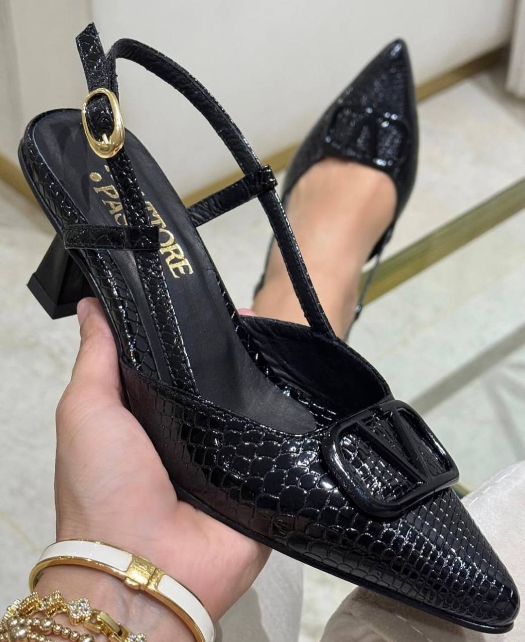 سفارش اینترنتی و آنلاین صندل پنج سانت وی کد ۴۴۳۱