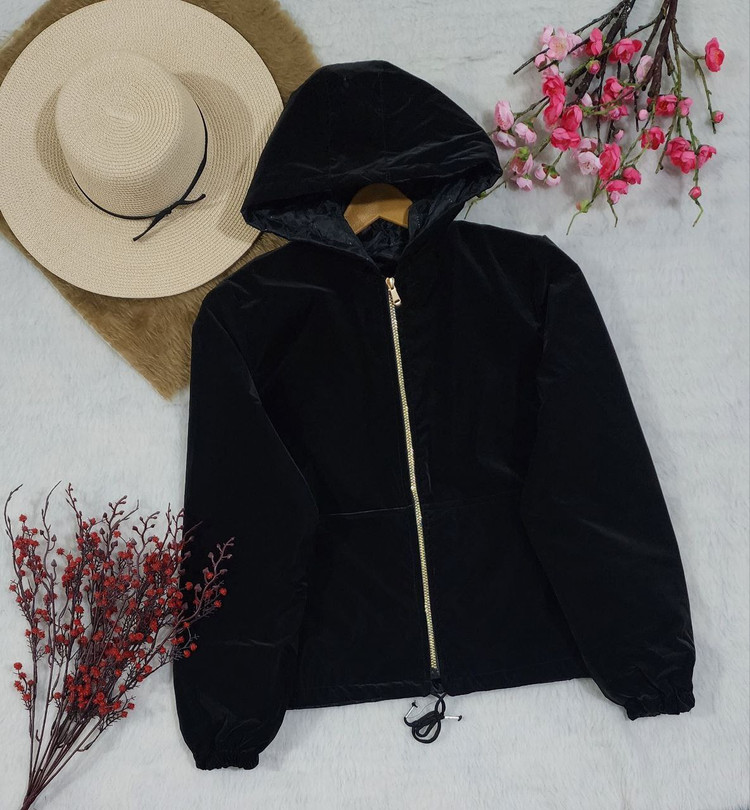 مشاهده قیمت و سفارش کاپشن سیلیکونی دوجیب آستردار کد 96127