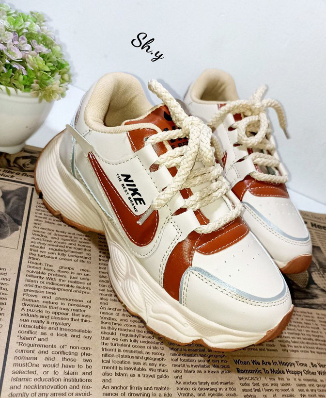 مشاهده قیمت کتونی نایک زنانه کد 239