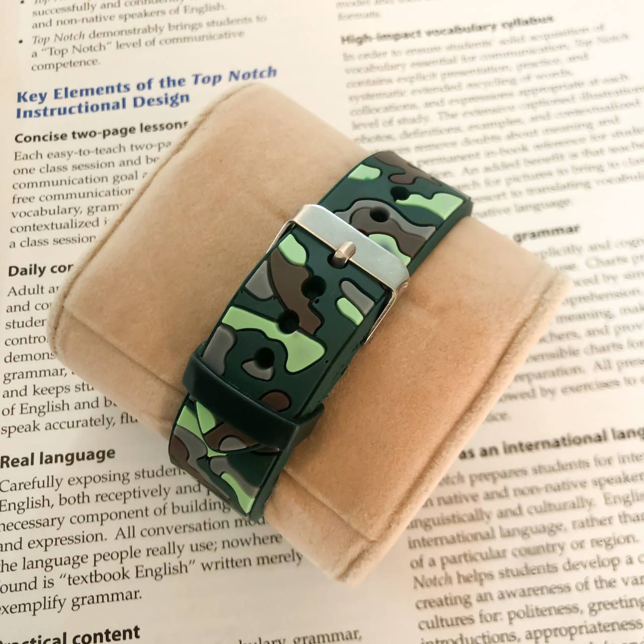 سفارش ساعت ارتشی بند ژله ای سایز بزرگ کد 369131