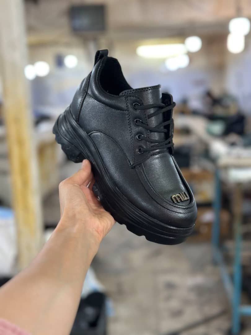 مشاهده قیمت لوفر لژدار نیم ساق کد ۴۶۵۴