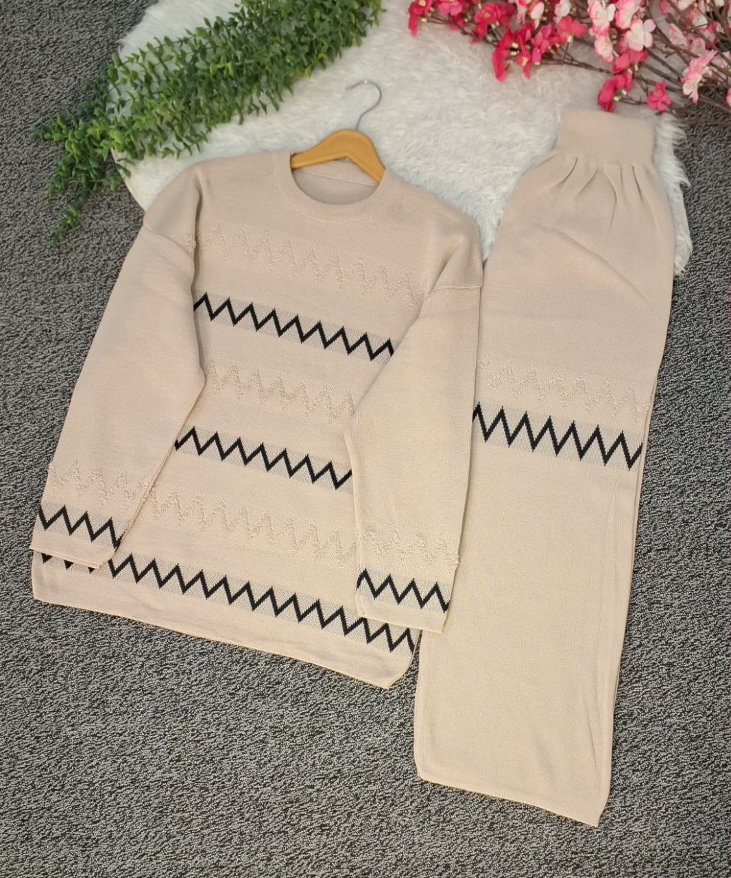 مشاهده قیمت و سفارش اینترنتی ست بافت زیگزاگی کد 2480