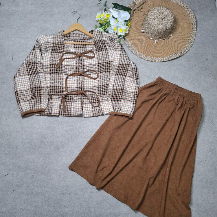 خرید اینترنتی و آنلاین کت و دامن هلین کد 9085111