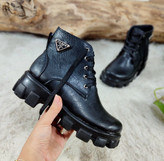 خرید اینترنتی نیم بوت طبی لژدار مدل پرادا کد 99953