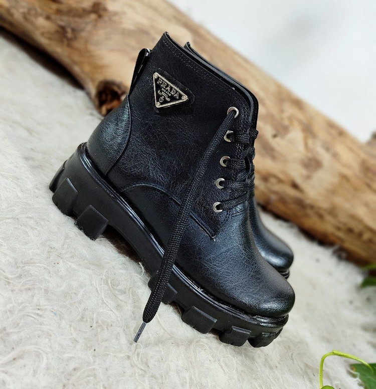 مشاهده قیمت نیم بوت طبی لژدار مدل پرادا کد 99953