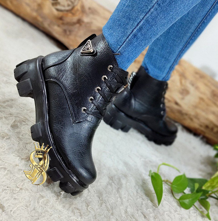 خرید نیم بوت طبی لژدار مدل پرادا کد 99953