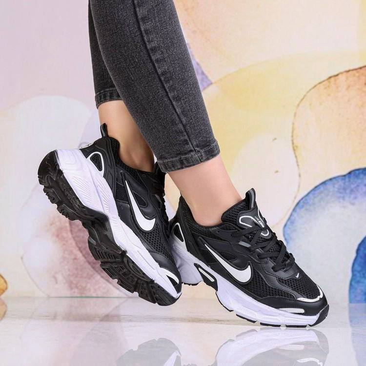 خرید آنلاین کتونی زنانه